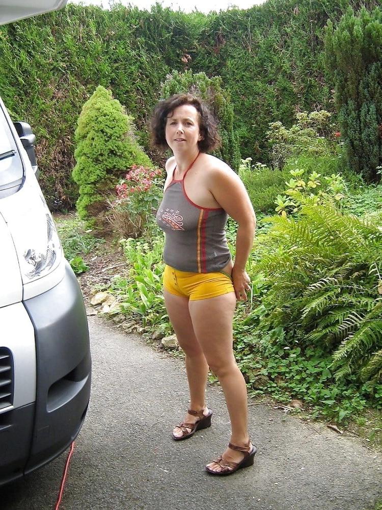 25P Beautiful MILFs 3