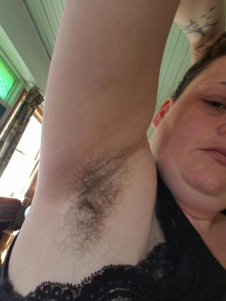10P Amateur Hairy BBW Wife 6