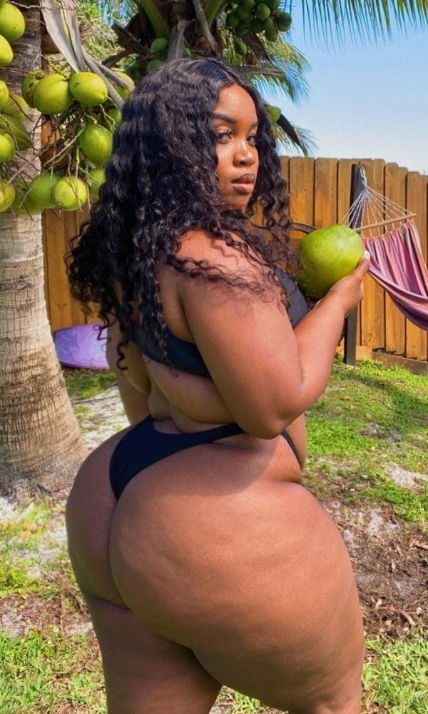 14P Black BBW Vol 79