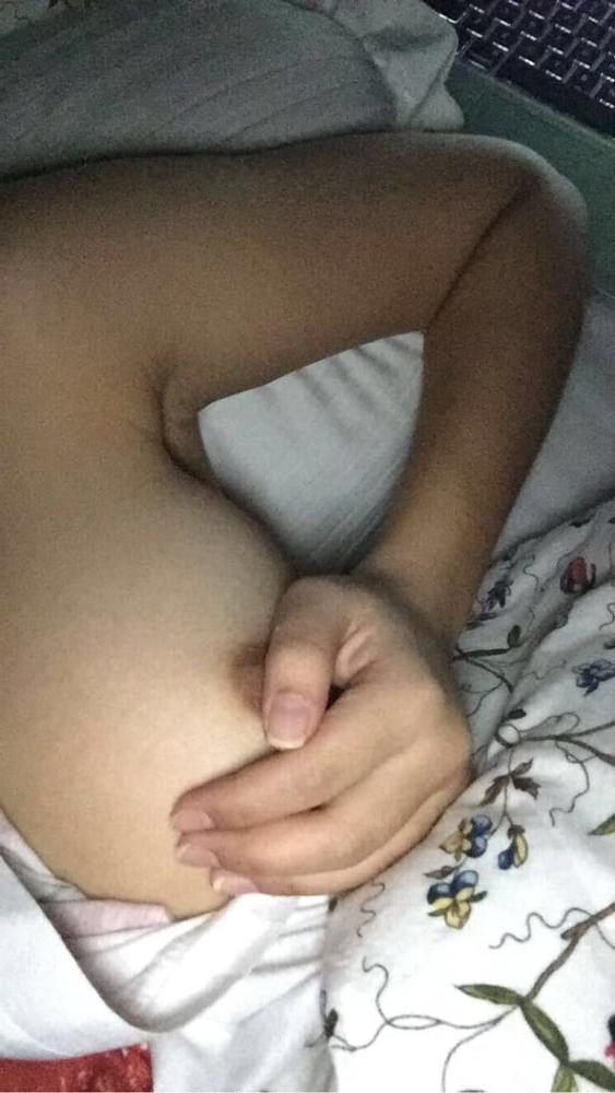 25P Hot Indonesian Girl 6