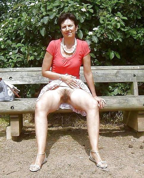 25P No Panties Babes 9 by TROC