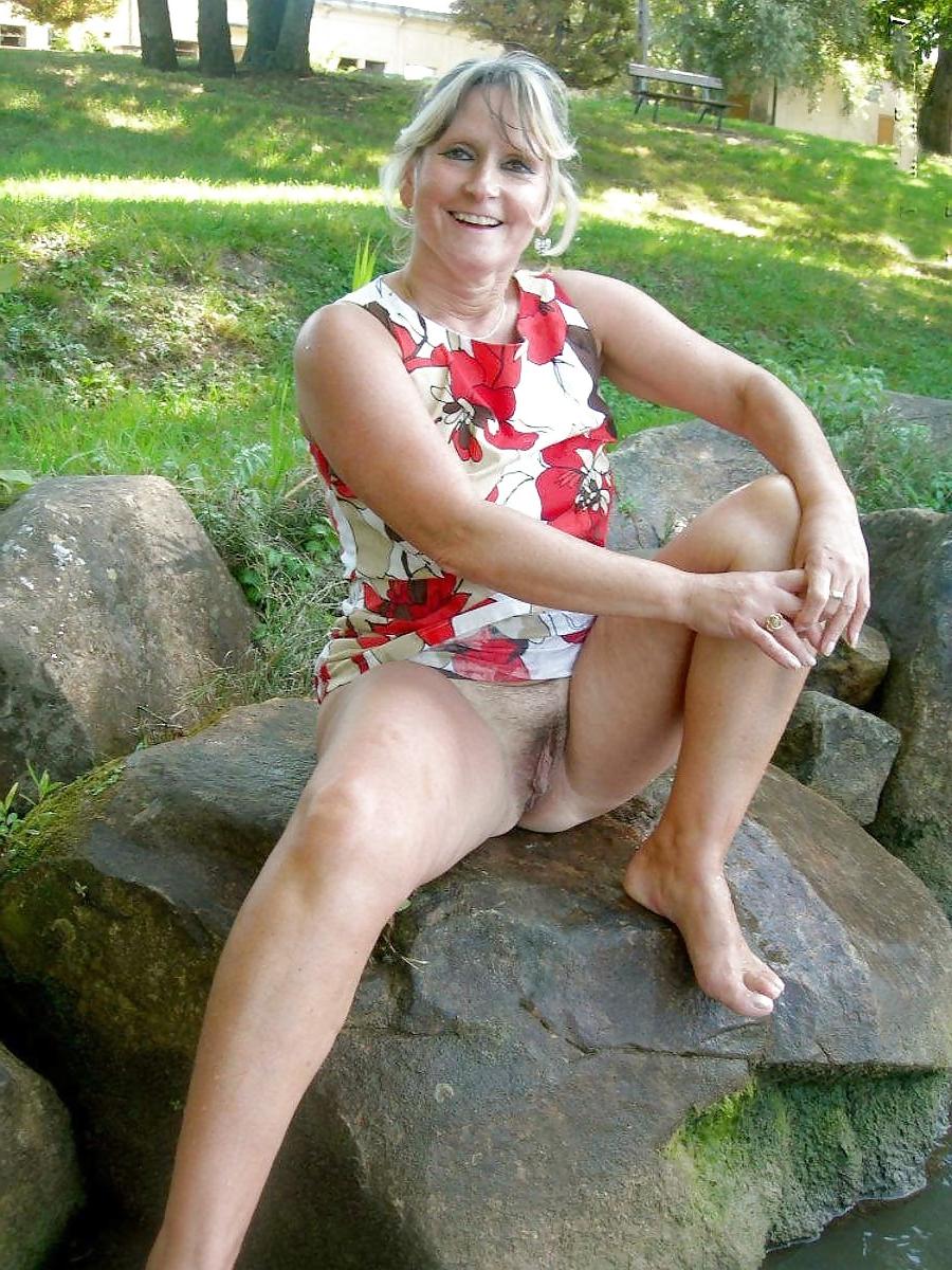 25P No Panties Babes 9 by TROC