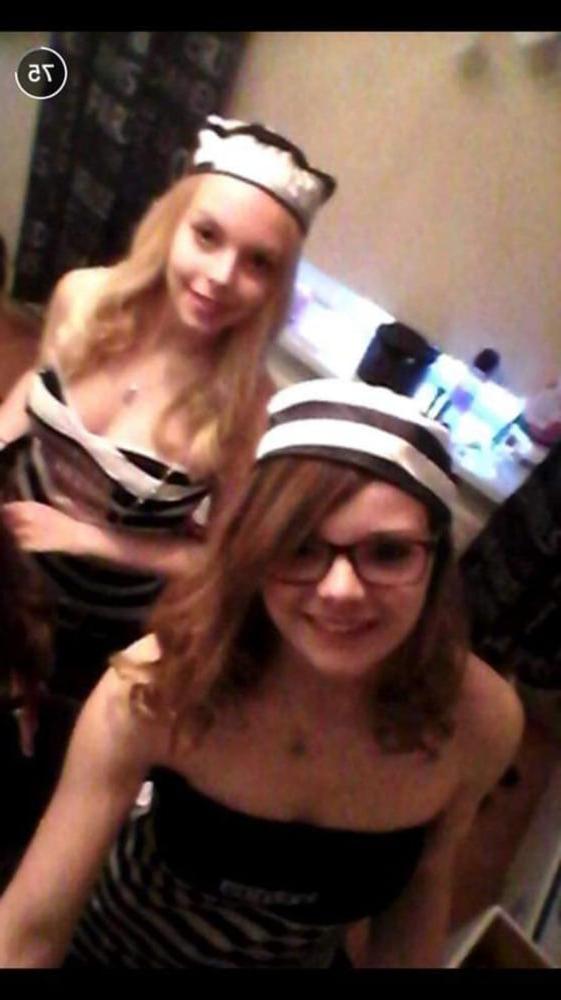 25P 22yrs Netherlands slut Angelique Ess bugging for tribute