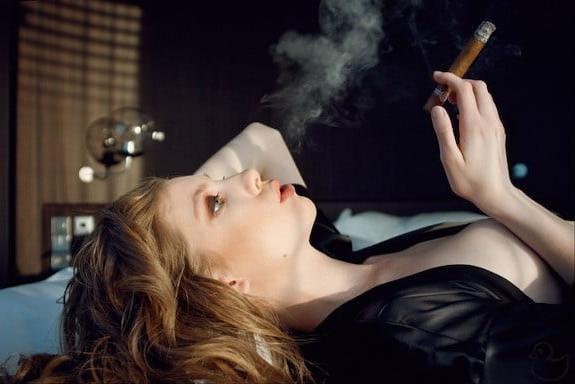 18P smoking queens