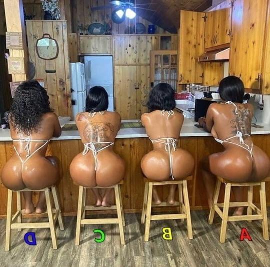 25P Big Tits and Big Ass 22!PICS!