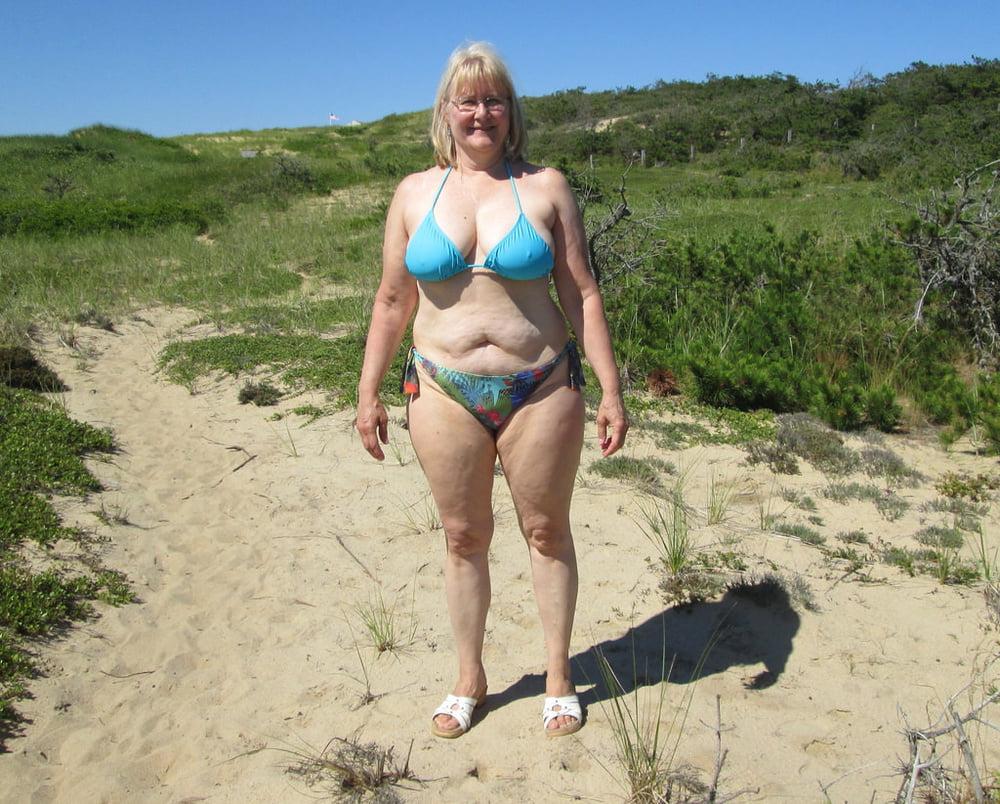25P 26.Chubby wife in NE England, Dalen