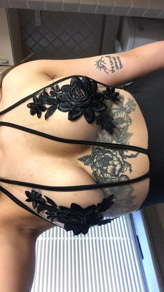 11P Random Exposed Slut #2