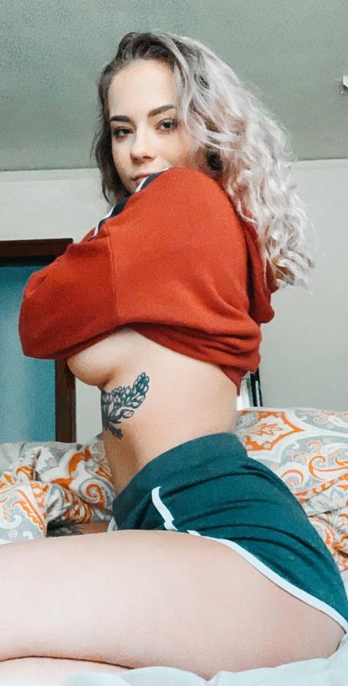 11P Random Exposed Slut #2