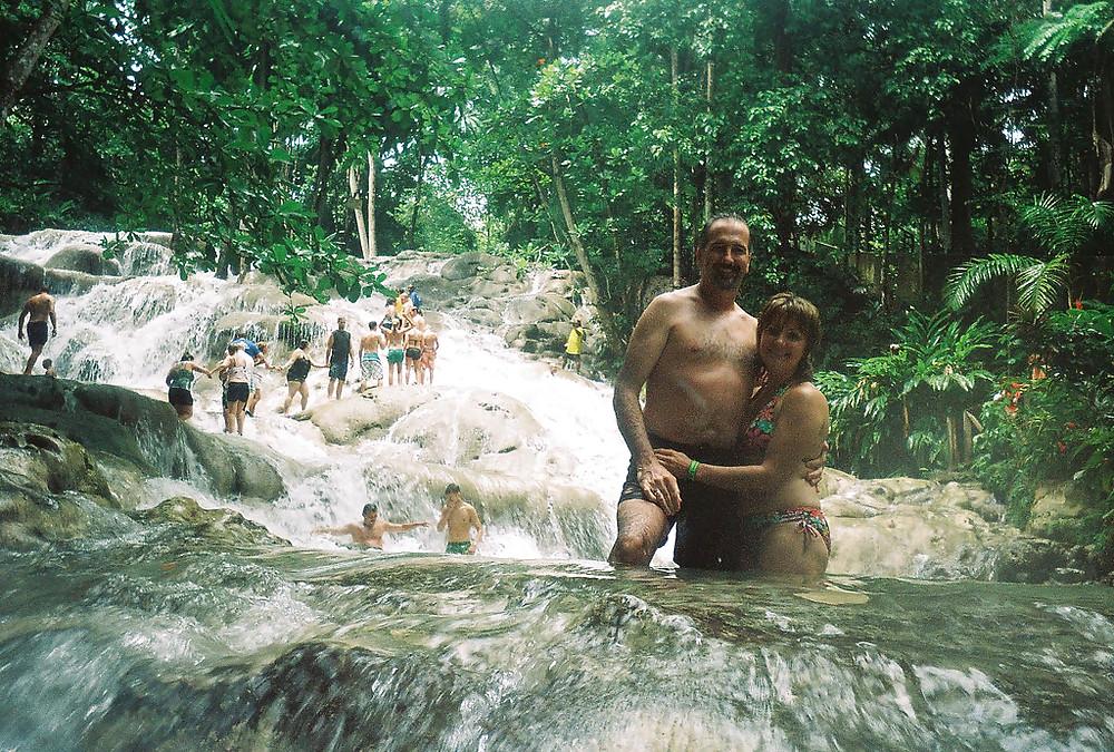 25P MILF posing for her husband on honeymoon.