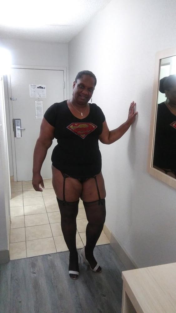 18P Ebony amateur pics from around the web 11