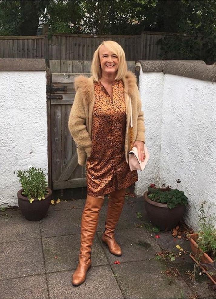 25P Insta Milfs &amp; Gilfs Wearing Boots no.31