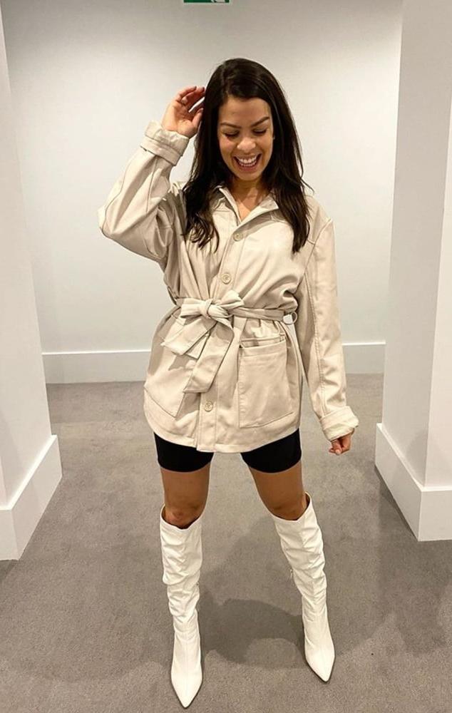 25P Insta Milfs &amp; Gilfs Wearing Boots no.31