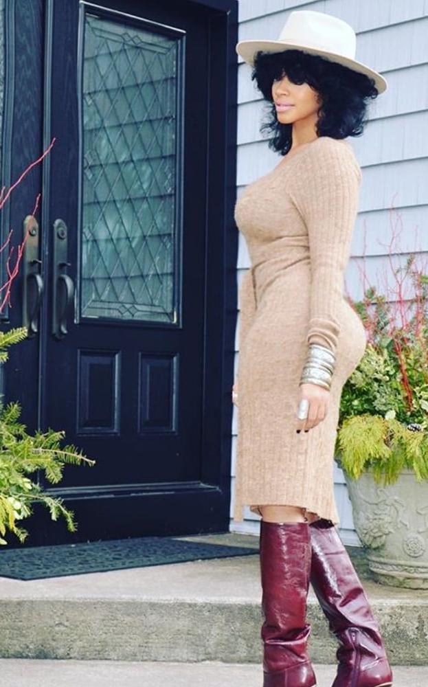 25P Insta Milfs &amp; Gilfs Wearing Boots no.31