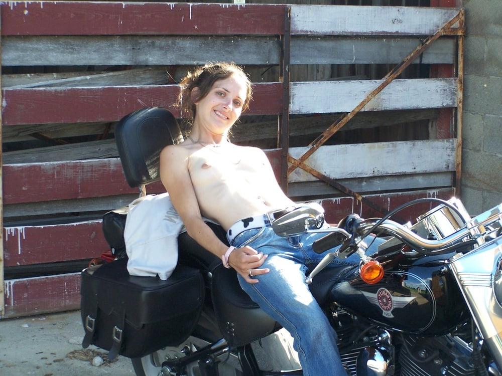 16P Tori T 31 YO Exposed Slut Wife
