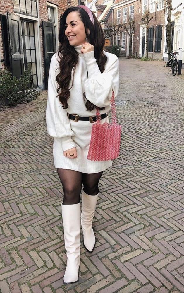 25P Milfs &amp; Gilfs wearing boots no.50