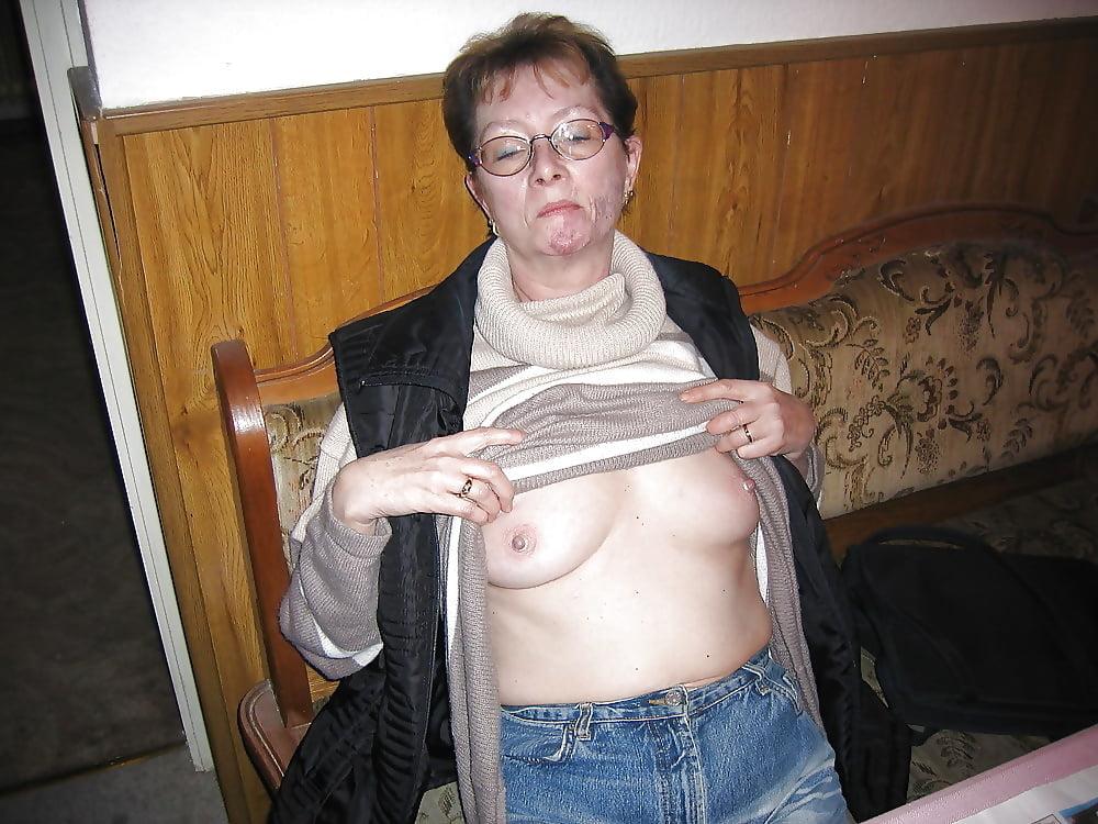25P Married Tits #2154 Wedding Ring Swingers