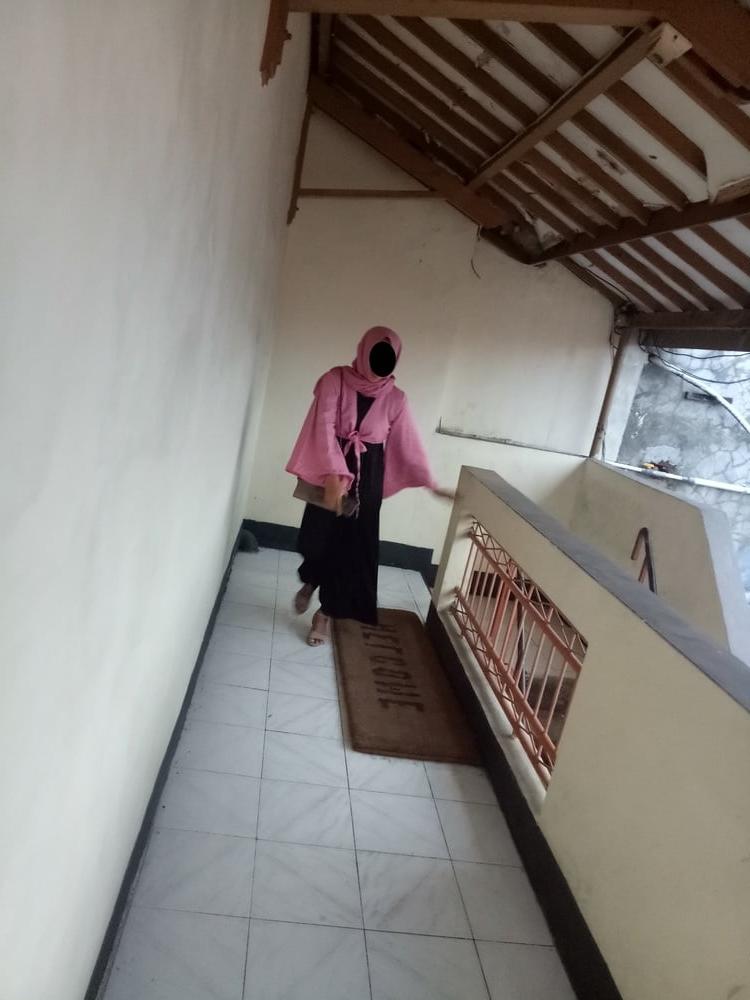 25P Hot Indonesian Girl 1