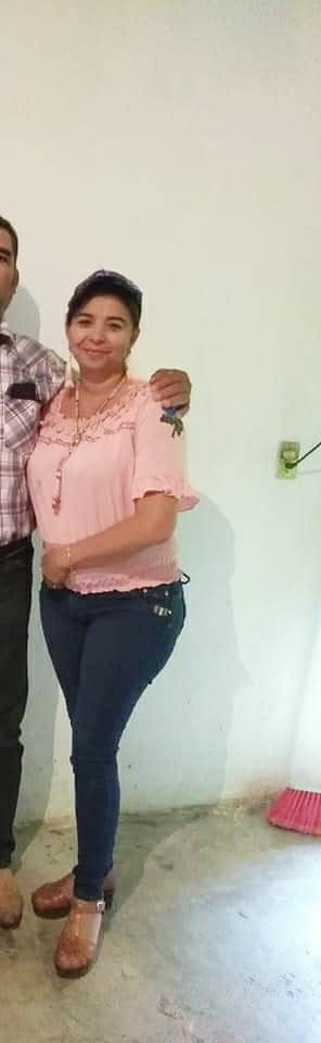 25P Mi tia culona y tetona 2 - Cougar mom with Big ass and tits