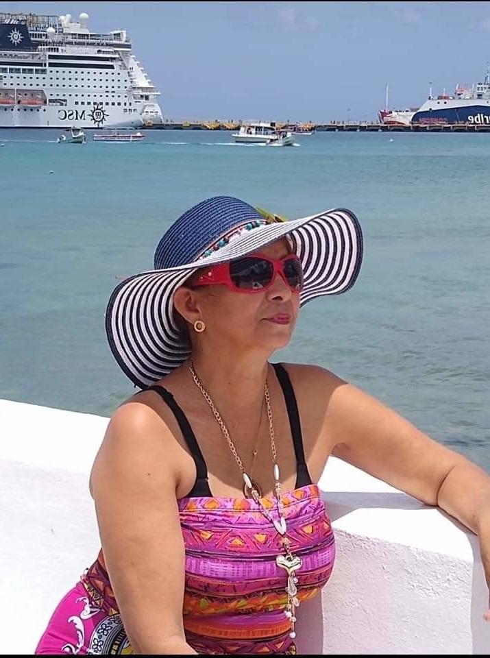 25P Mi tia culona y tetona 2 - Cougar mom with Big ass and tits
