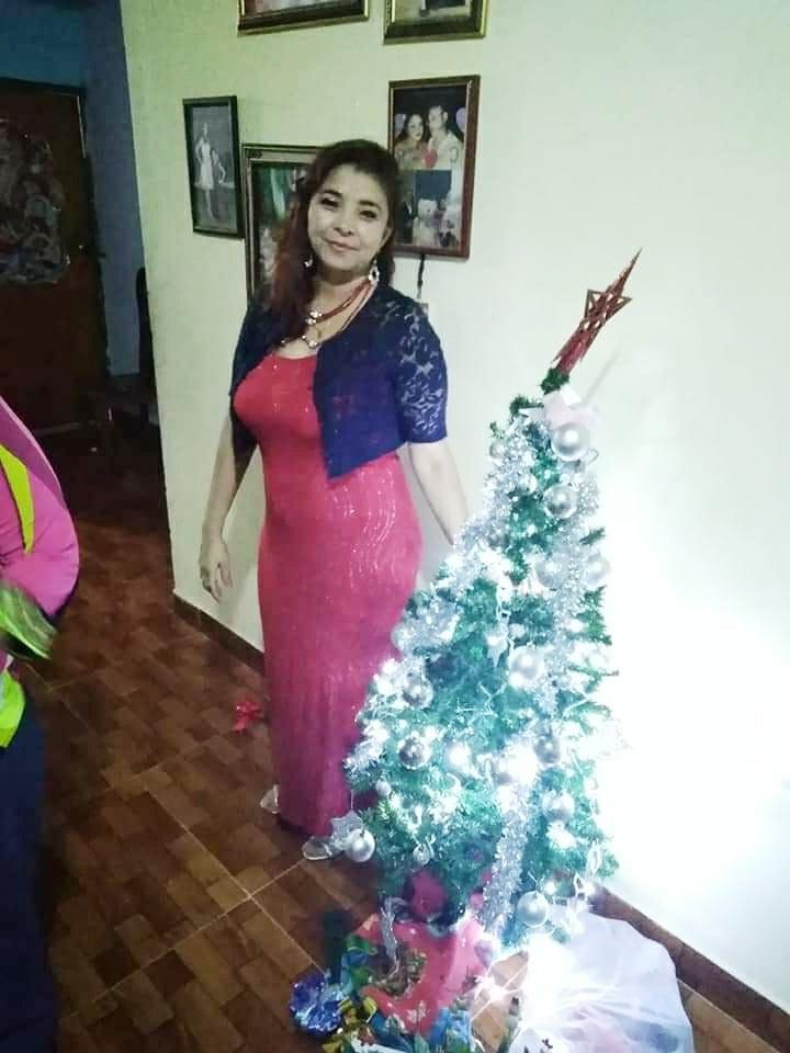 25P Mi tia culona y tetona 2 - Cougar mom with Big ass and tits