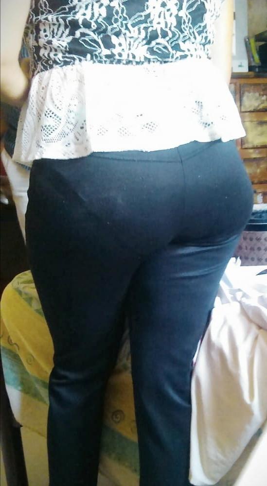 25P Mi tia culona y tetona 2 - Cougar mom with Big ass and tits