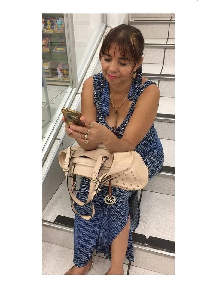 25P Mi tia culona y tetona 2 - Cougar mom with Big ass and tits