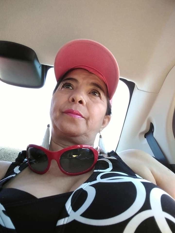 25P Mi tia culona y tetona 2 - Cougar mom with Big ass and tits