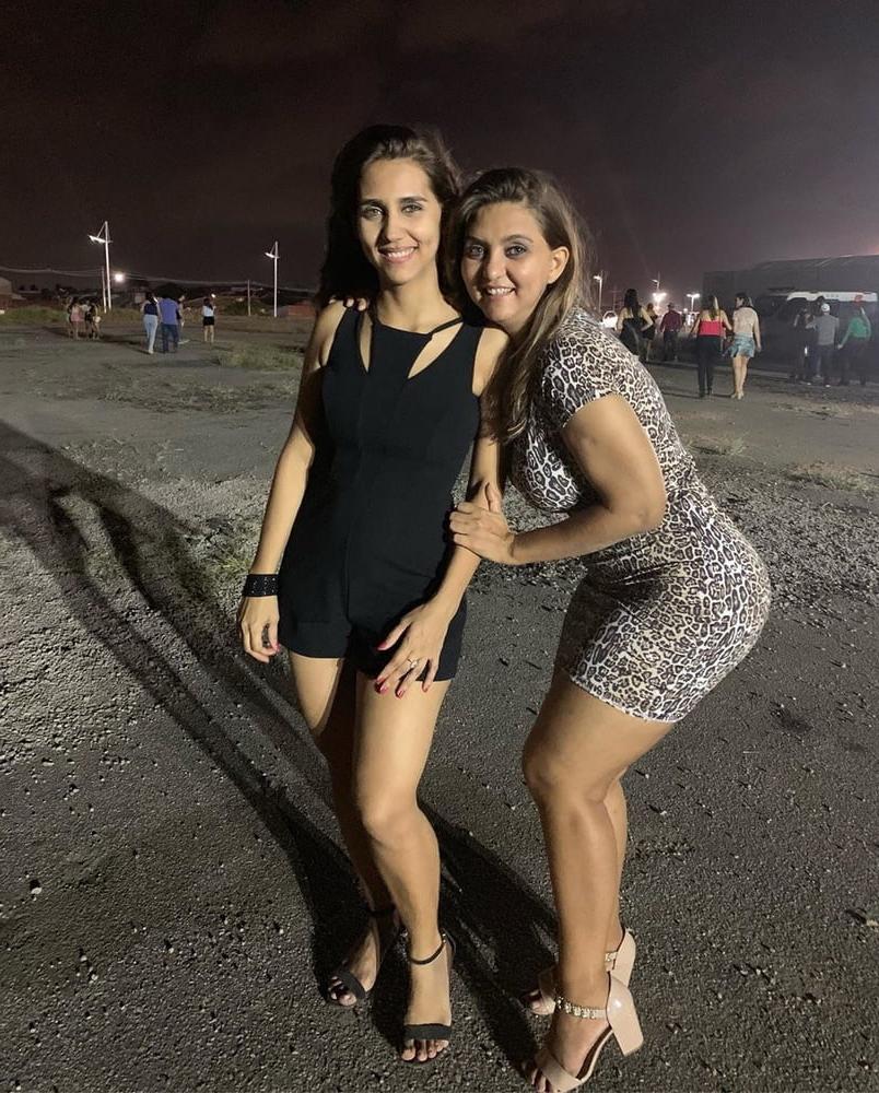 25P 19 NICE MOM BLOND BITCH BIG BOOT BIG ASS LOIRA DO RABO GRAND