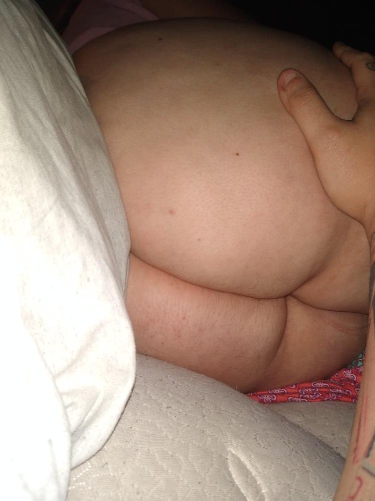 5P Squirter's big ass