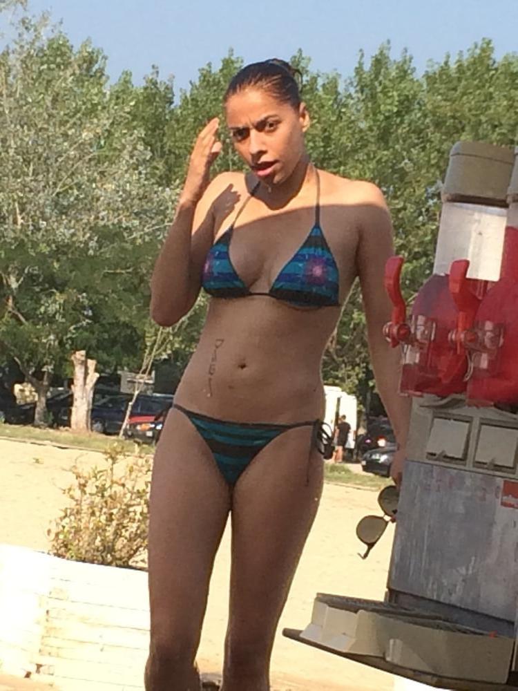 12P Hot Wife