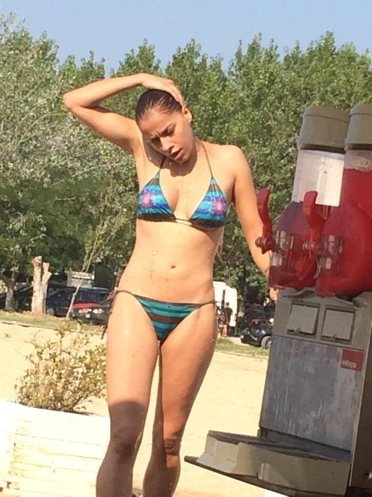 12P Hot Wife