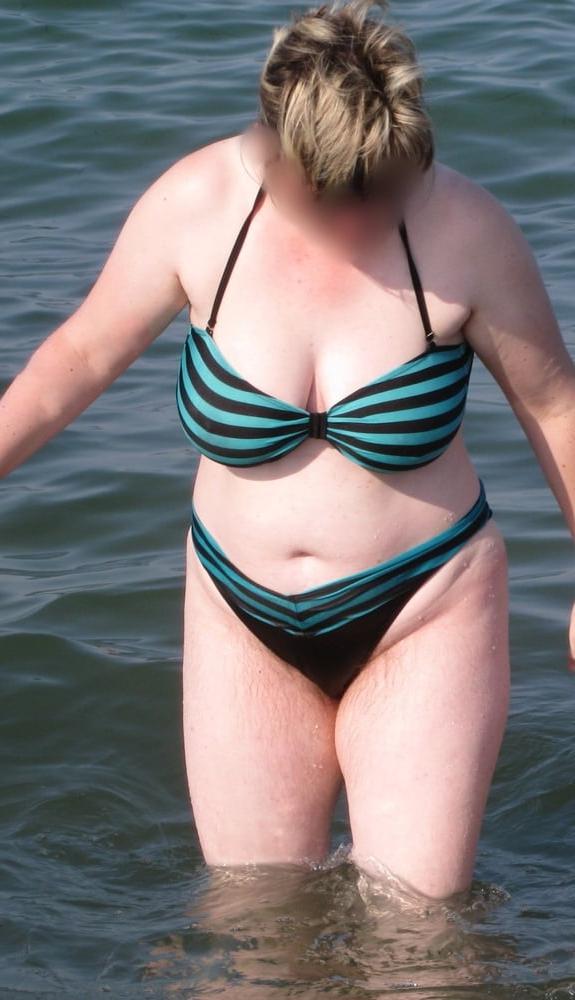 16P 705 - my wife Annett - beach voyeur and home with bikini