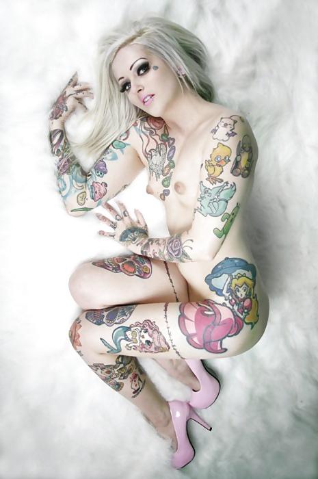 25P Fetish, bondage, tattoos... a little medley