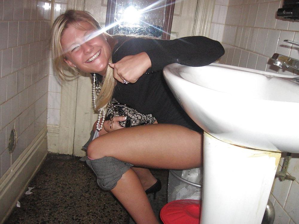 25P Caught Squatting - 1