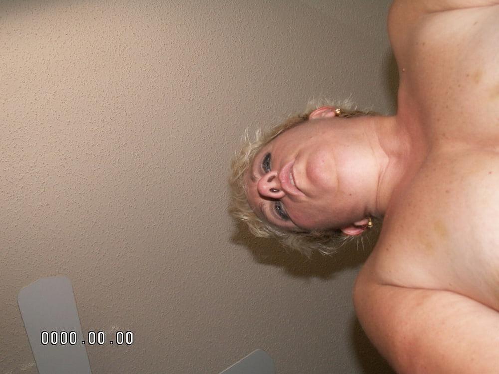 25P 26.Florida mature Blonde wife exposed by hubby