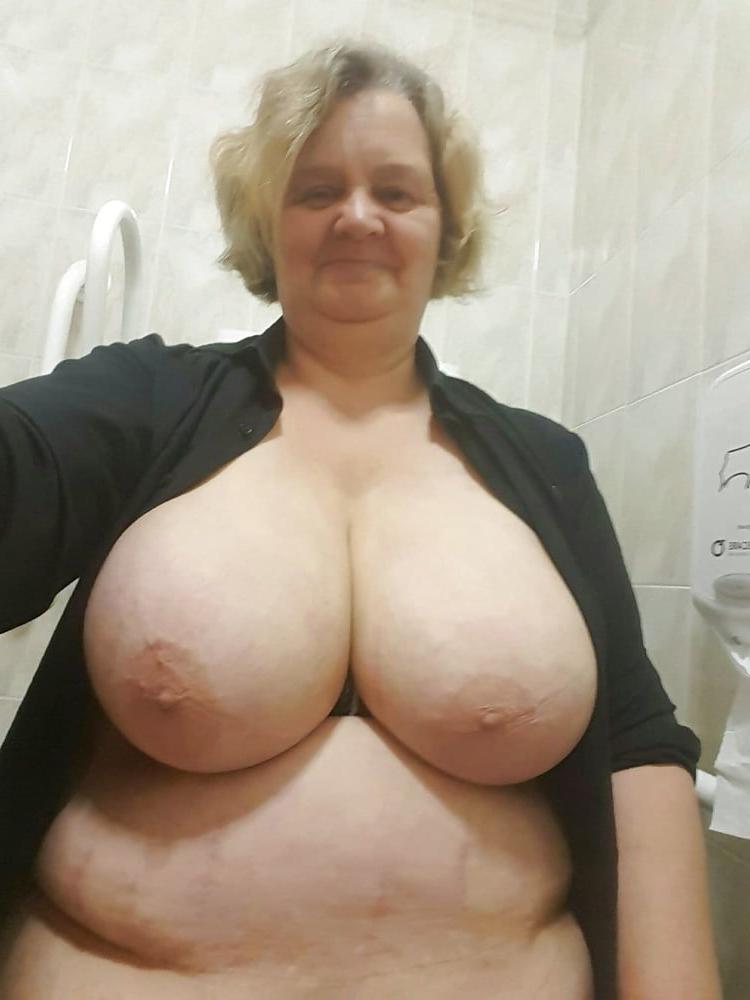 16P Bbw mix 915 (Oma's phone)