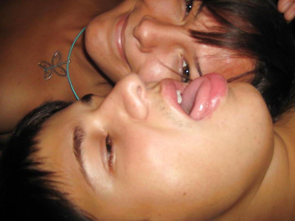 17P COLLEGE COUPLE