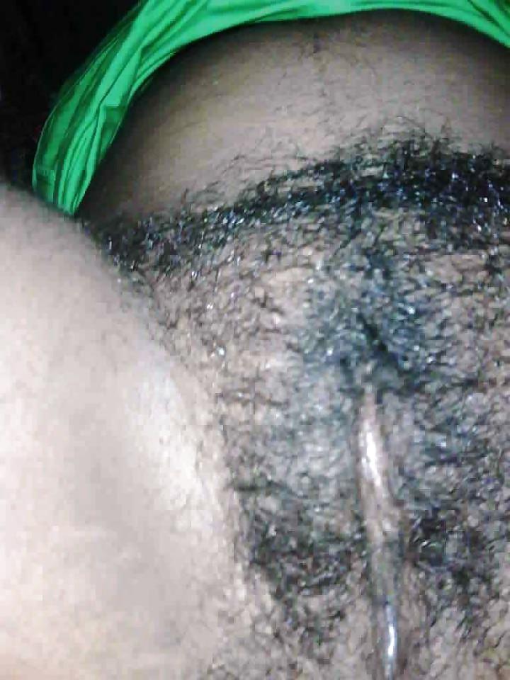 7P Nice ebony pussy