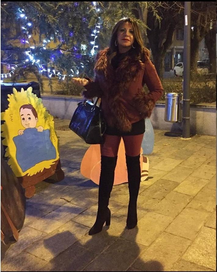 25P Insta Milfs &amp; Gilfs Wearing Boots no.35