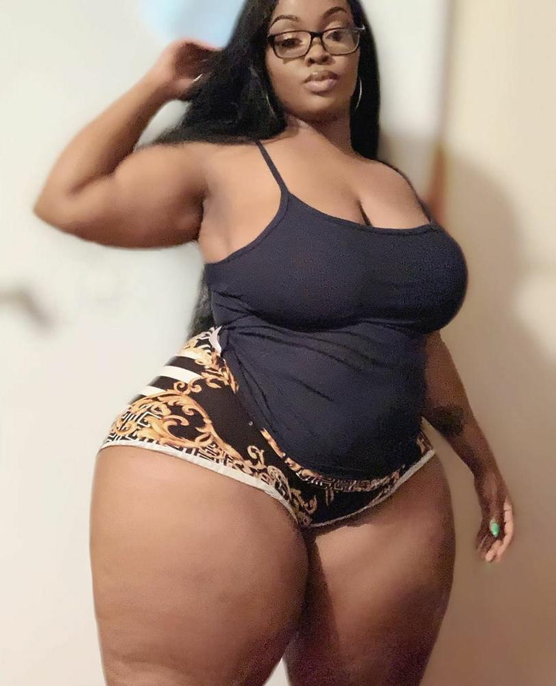17P BBW Baddies 20