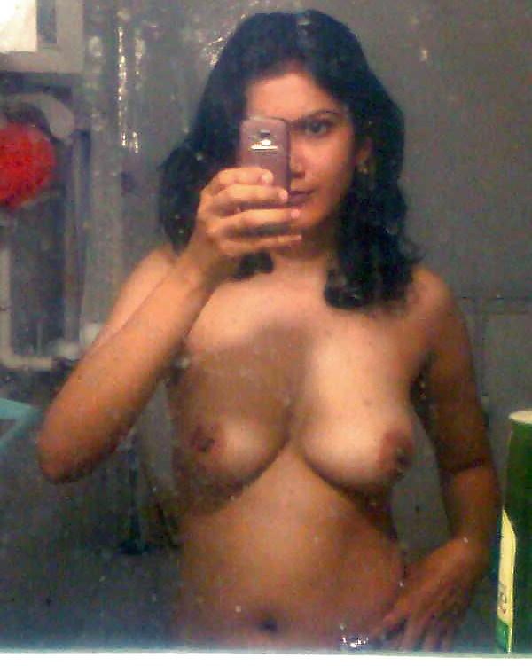 13P Indian slut MMS pics