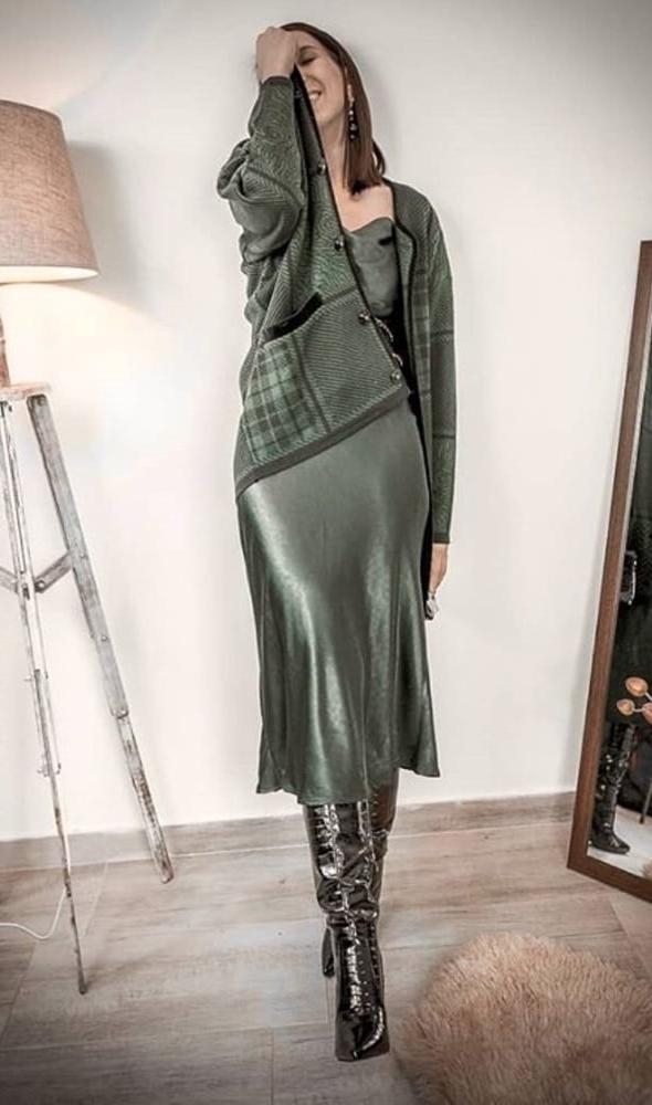 25P Insta Milfs &amp; Gilfs Wearing Boots no.32