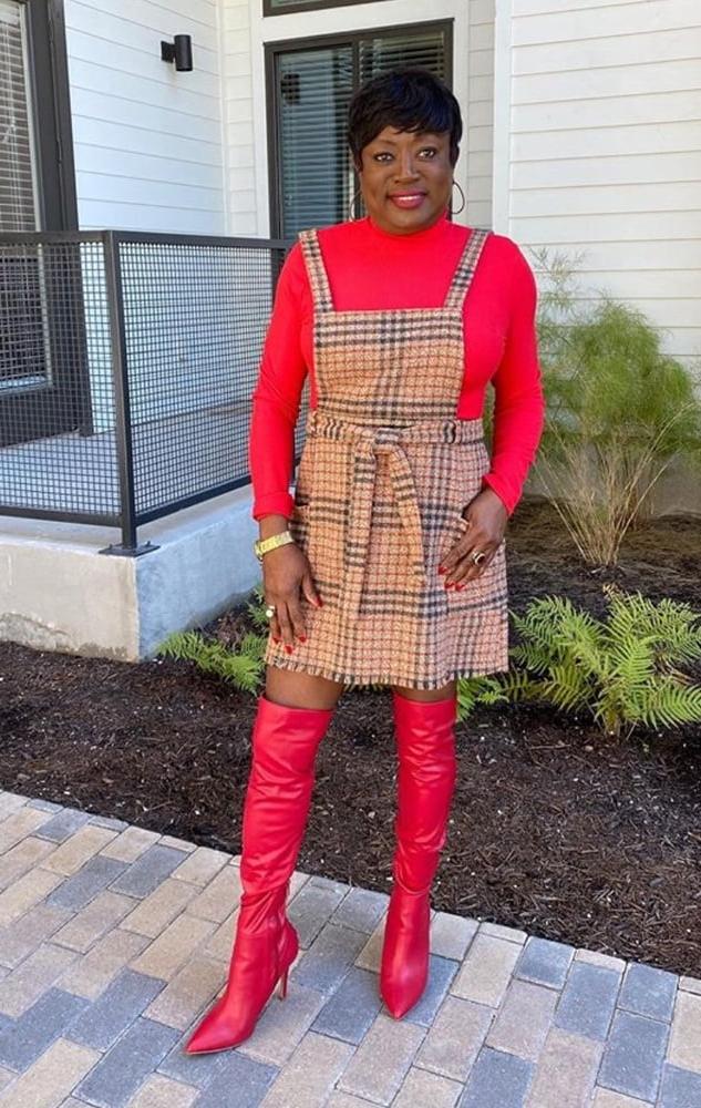 25P Insta Milfs &amp; Gilfs Wearing Boots no.34