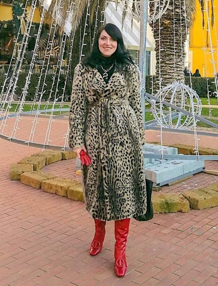 25P Insta Milfs &amp; Gilfs Wearing Boots no.34