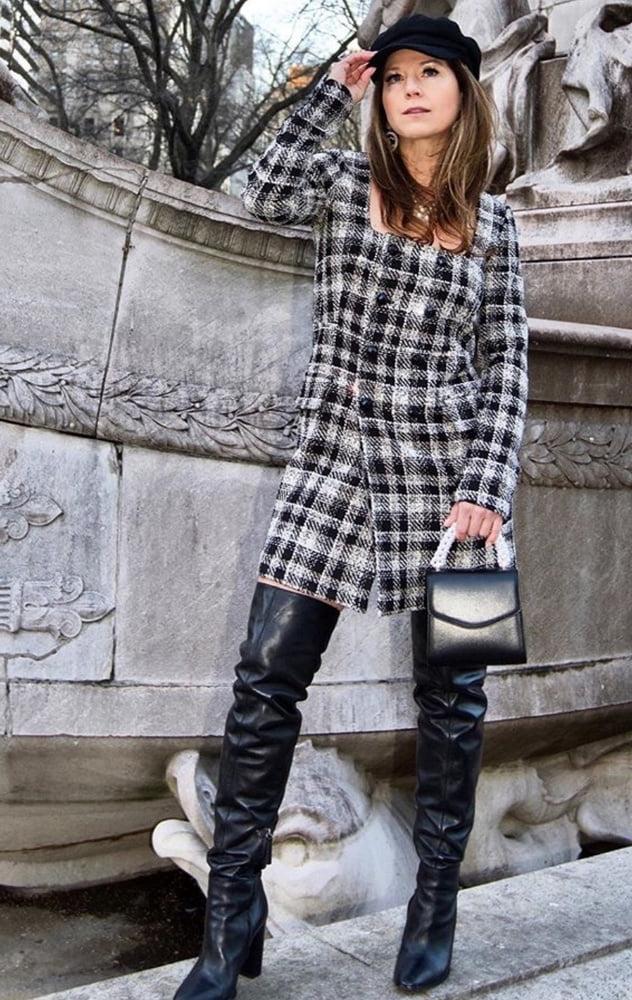 25P Insta Milfs &amp; Gilfs Wearing Boots no.34