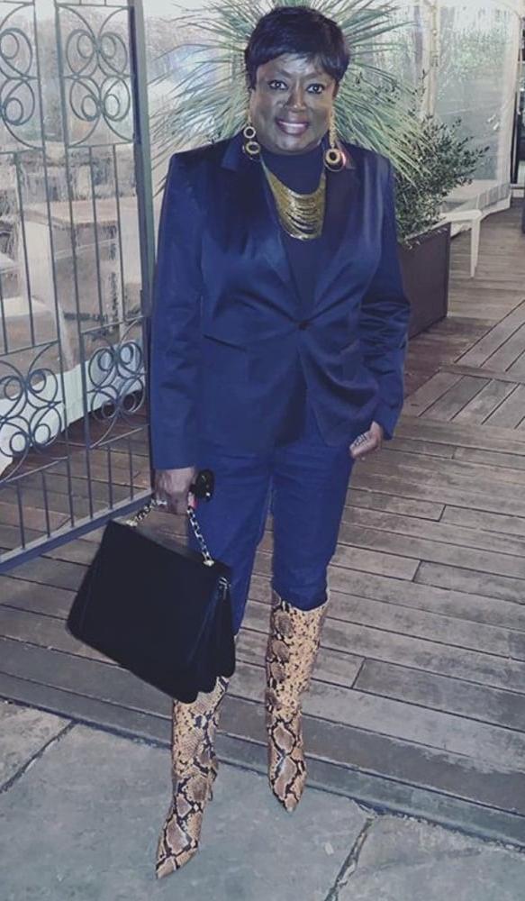 25P Insta Milfs &amp; Gilfs Wearing Boots no.34