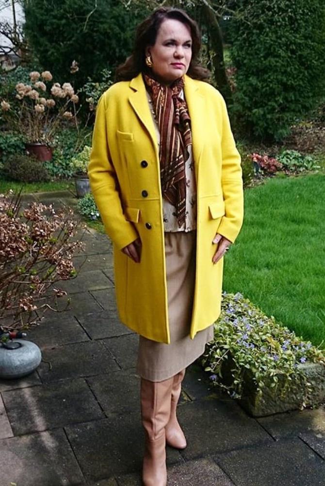 25P Insta Milfs &amp; Gilfs Wearing Boots no.34