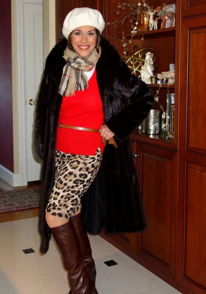 25P MILFS &amp; Gilfs wearing boots no.45