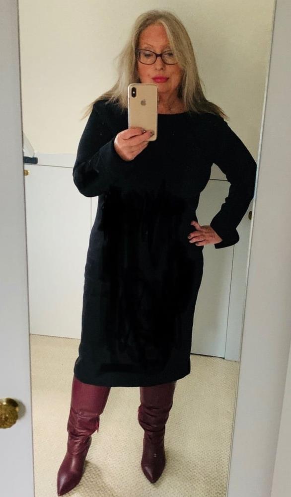25P MILFS &amp; Gilfs wearing boots no.45