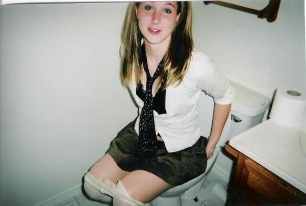 25P Caught Peeing Exposed and Humiliated 4